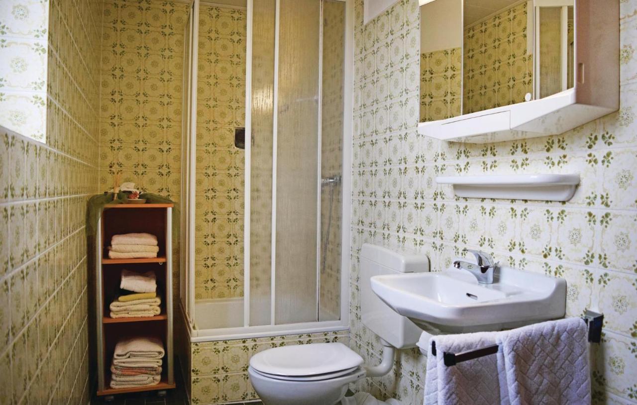 1 Bedroom Gorgeous Apartment In Reifferscheid Bagian luar foto